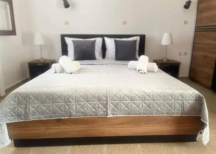 Willa Aegean Endless Summer Pefkos